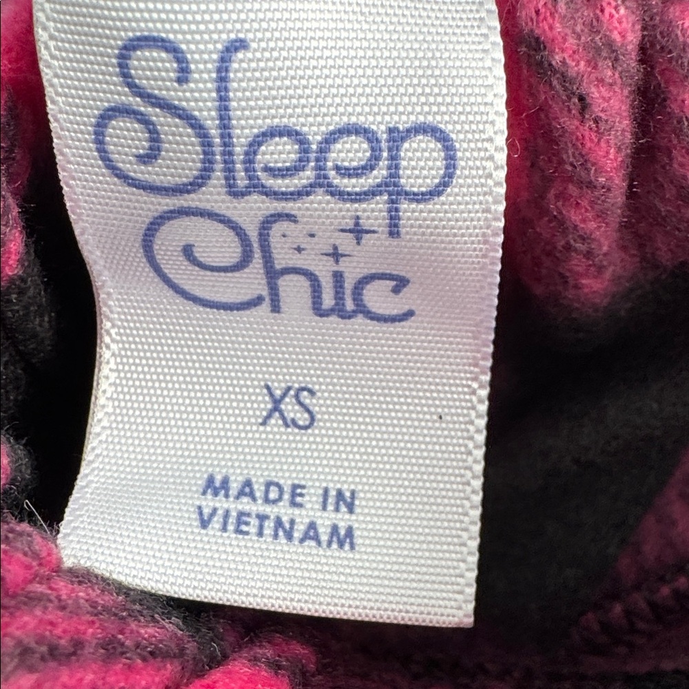 💜3/$15 Sleep Chic Pink and Black Plaid Pajama Pants and Cozy Socks NWT - Picture 7 of 7